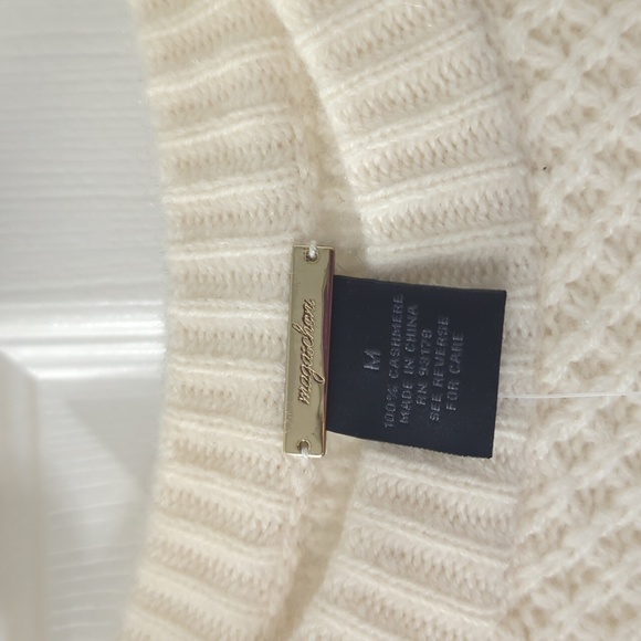 NWT Magaschoni Pullover Sweater, Size Medium - Picture 4 of 8